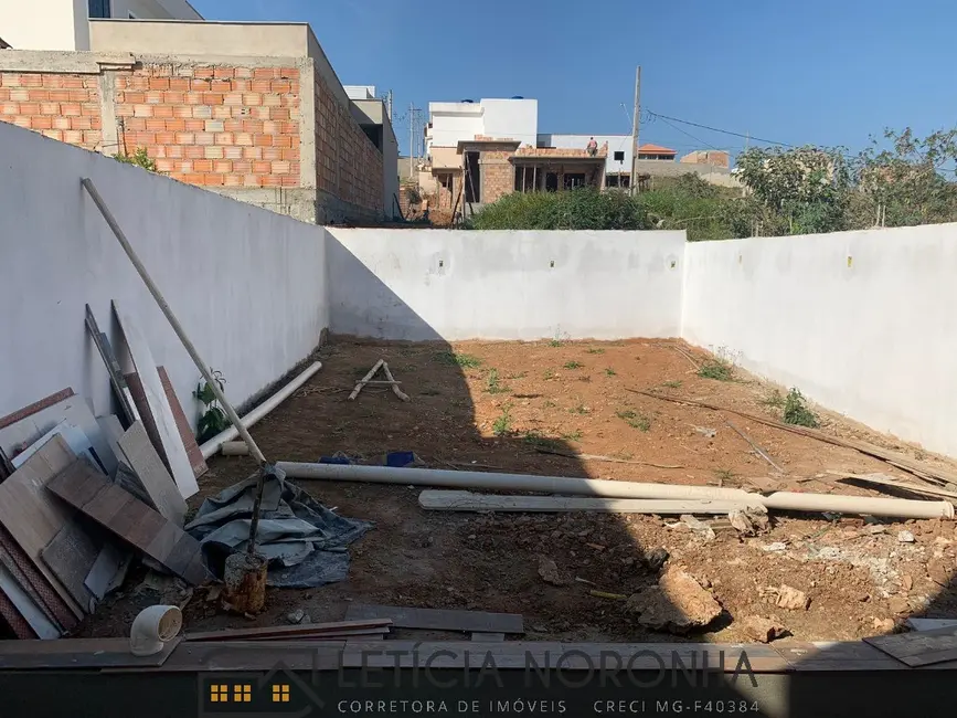 Foto 9 de Casa com 2 quartos à venda, 140m2 em Sao Lourenco - MG