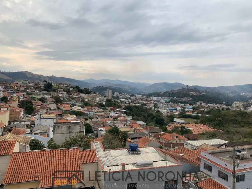 Foto 2 de Casa com 2 quartos à venda, 83m2 em Sao Lourenco - MG