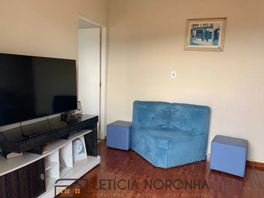 Foto 4 de Casa com 2 quartos à venda, 80m2 em Sao Lourenco - MG