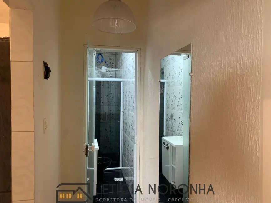 Foto 6 de Casa com 2 quartos à venda, 80m2 em Sao Lourenco - MG