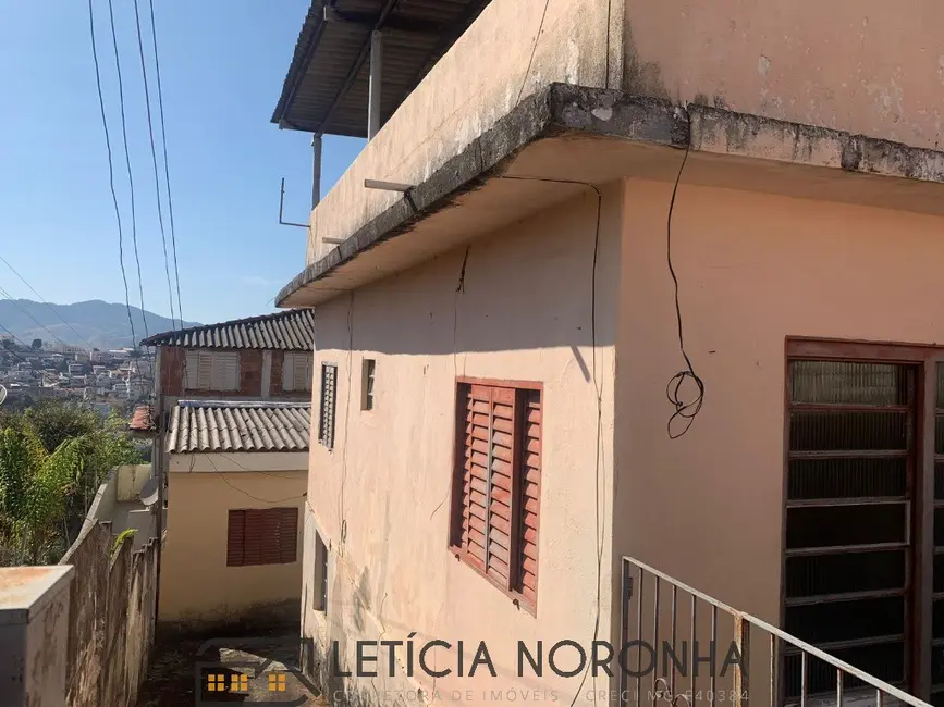 Casa com 4 quartos à venda, 200m2 em Sao Lourenco - MG - imagem 4 Foto 4 de Casa com 4 quartos à venda, 200m2 em Sao Lourenco - MG