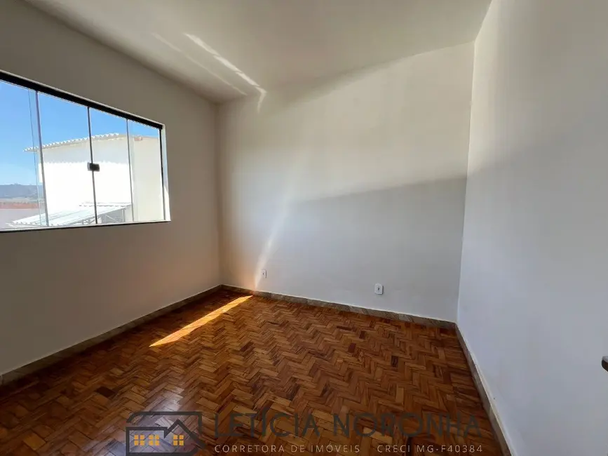 Foto 2 de Casa com 2 quartos para alugar, 75m2 em Sao Lourenco - MG