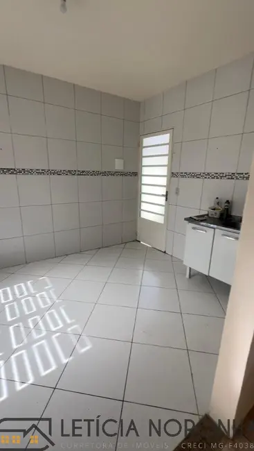 Casa com 2 quartos para alugar, 65m2 em Sao Lourenco - MG - imagem 6 Foto 6 de Casa com 2 quartos para alugar, 65m2 em Sao Lourenco - MG