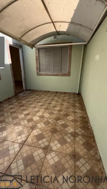 Casa com 2 quartos para alugar, 65m2 em Sao Lourenco - MG - imagem 7 Foto 7 de Casa com 2 quartos para alugar, 65m2 em Sao Lourenco - MG