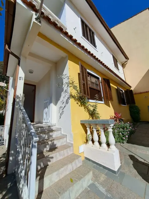 Casa com 2 quartos para alugar, 87m2 em Sao Lourenco - MG - imagem 3 Foto 3 de Casa com 2 quartos para alugar, 87m2 em Sao Lourenco - MG