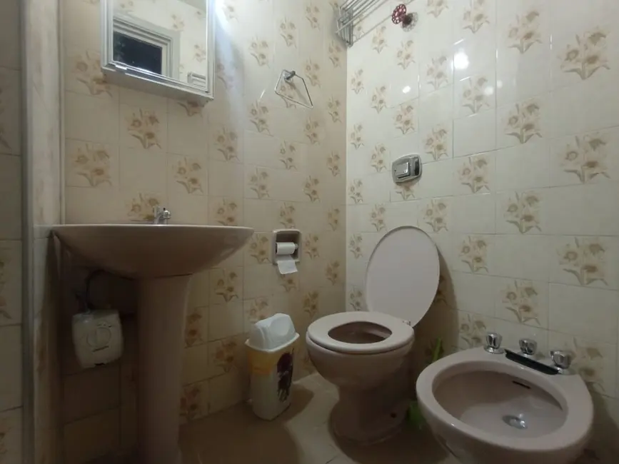 Apartamento com 2 quartos para alugar, 65m2 em Centro, Sao Lourenco - MG - imagem 6 Foto 6 de Apartamento com 2 quartos para alugar, 65m2 em Centro, Sao Lourenco - MG