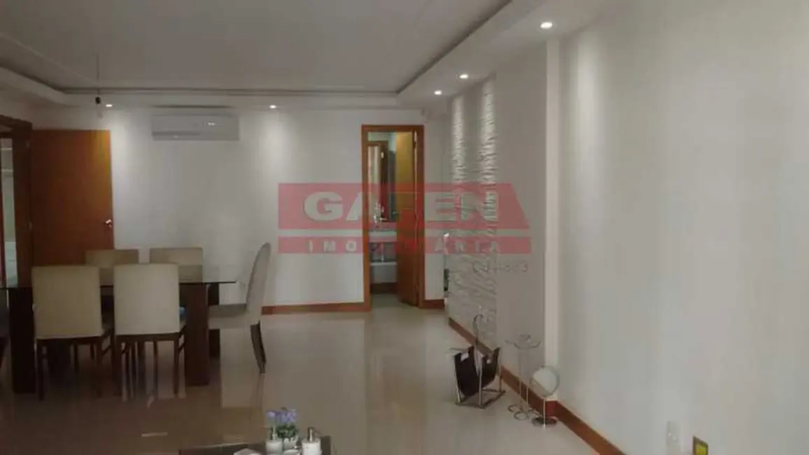 Foto 3 de Loft / Flat com 4 quartos à venda, 150m2 em Teresopolis - RJ