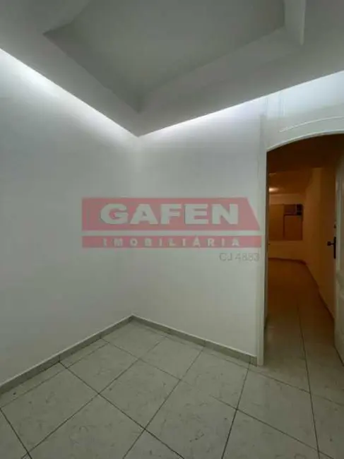 Sala Comercial à venda, 30m2 em Rio De Janeiro - RJ - imagem 5 Foto 5 de Sala Comercial à venda, 30m2 em Rio De Janeiro - RJ