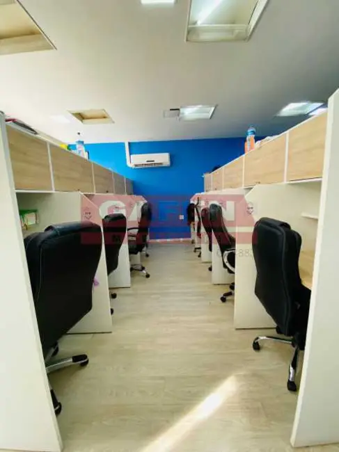 Sala Comercial à venda, 136m2 em Rio De Janeiro - RJ - imagem 4 Foto 4 de Sala Comercial à venda, 136m2 em Rio De Janeiro - RJ