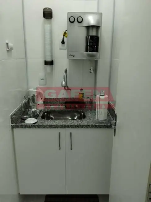 Foto 8 de Sala Comercial à venda, 32m2 em Rio De Janeiro - RJ