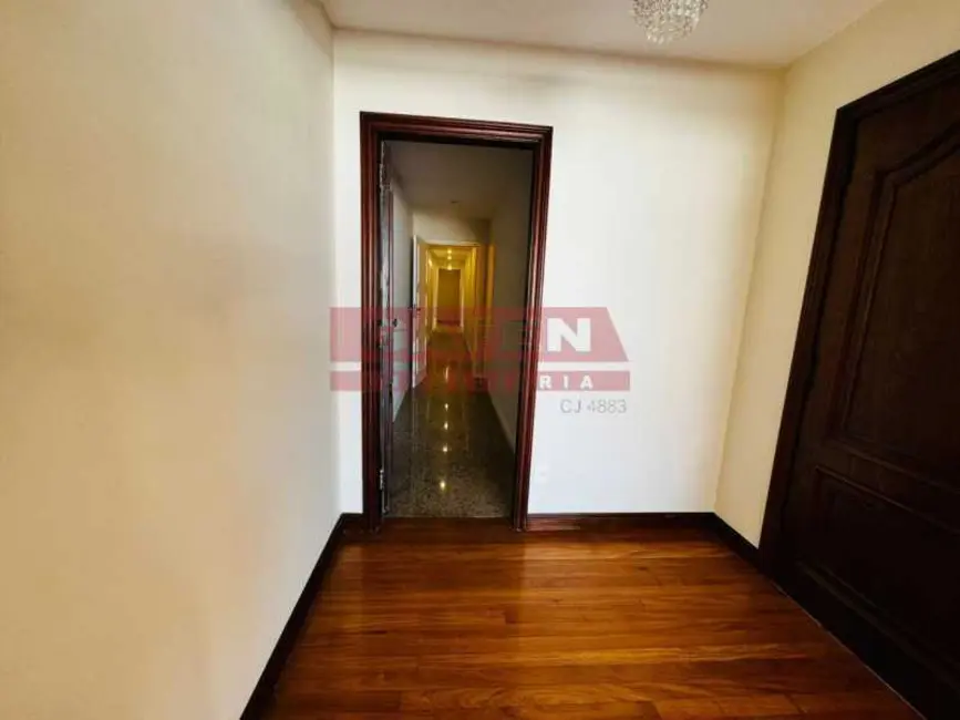 Foto 4 de Apartamento com 3 quartos à venda, 270m2 em Rio De Janeiro - RJ