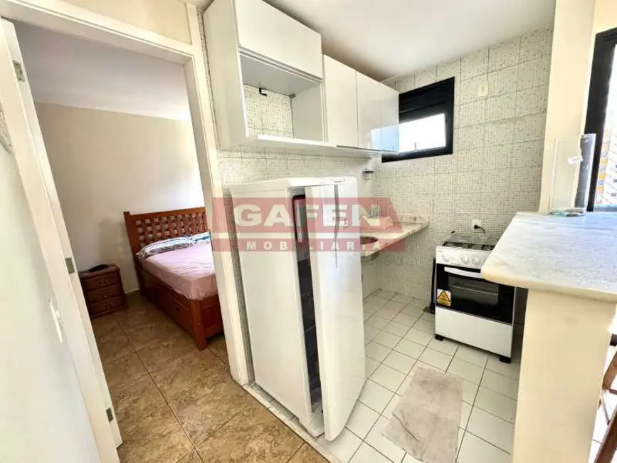 Loft / Flat com 1 quarto para alugar, 40m2 em Rio De Janeiro - RJ - imagem 9 Foto 9 de Loft / Flat com 1 quarto para alugar, 40m2 em Rio De Janeiro - RJ