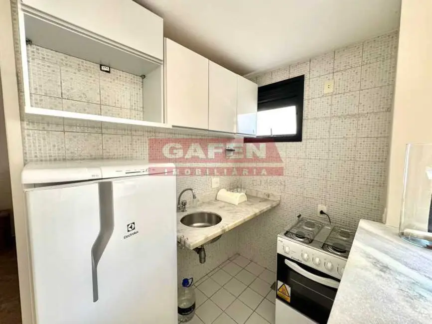 Loft / Flat com 1 quarto para alugar, 40m2 em Rio De Janeiro - RJ - imagem 8 Foto 8 de Loft / Flat com 1 quarto para alugar, 40m2 em Rio De Janeiro - RJ
