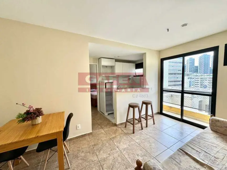 Loft / Flat com 1 quarto para alugar, 40m2 em Rio De Janeiro - RJ - imagem 2 Foto 2 de Loft / Flat com 1 quarto para alugar, 40m2 em Rio De Janeiro - RJ