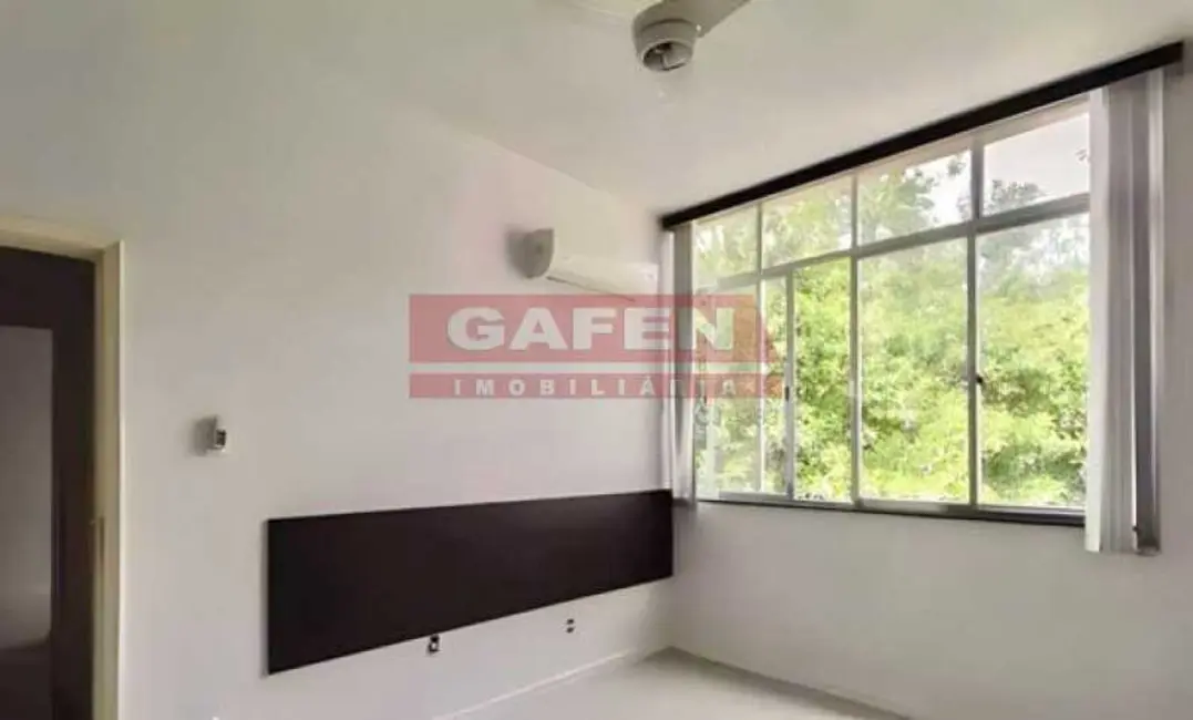 Foto 2 de Apartamento com 3 quartos à venda, 82m2 em Rio De Janeiro - RJ