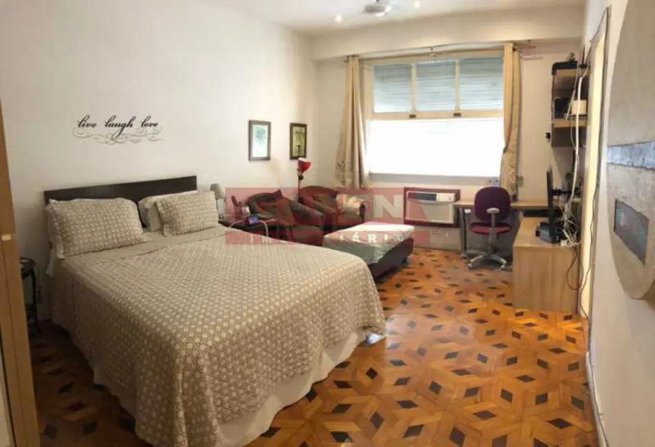 Apartamento com 3 quartos à venda, 200m2 em Rio De Janeiro - RJ - imagem 1 Foto 1 de Apartamento com 3 quartos à venda, 200m2 em Rio De Janeiro - RJ