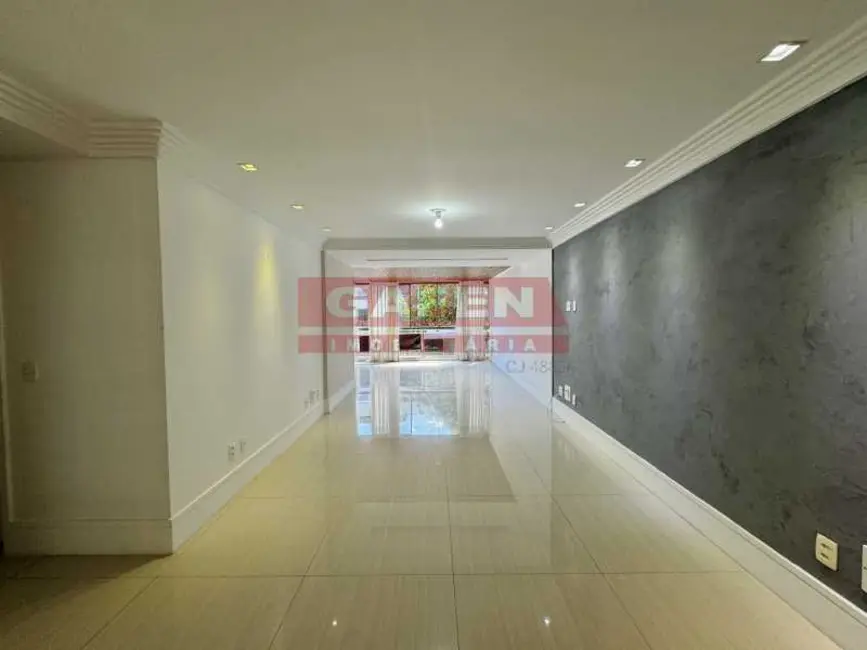 Foto 3 de Apartamento com 2 quartos à venda, 119m2 em Rio De Janeiro - RJ