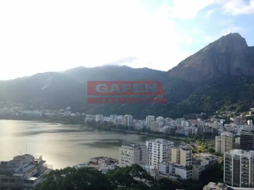 Foto 3 de Cobertura com 3 quartos à venda, 220m2 em Rio De Janeiro - RJ
