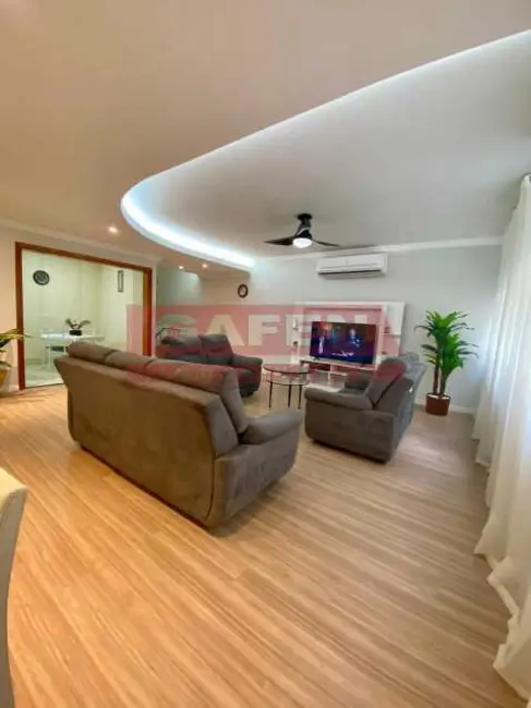 Foto 3 de Apartamento com 3 quartos à venda, 180m2 em Rio De Janeiro - RJ