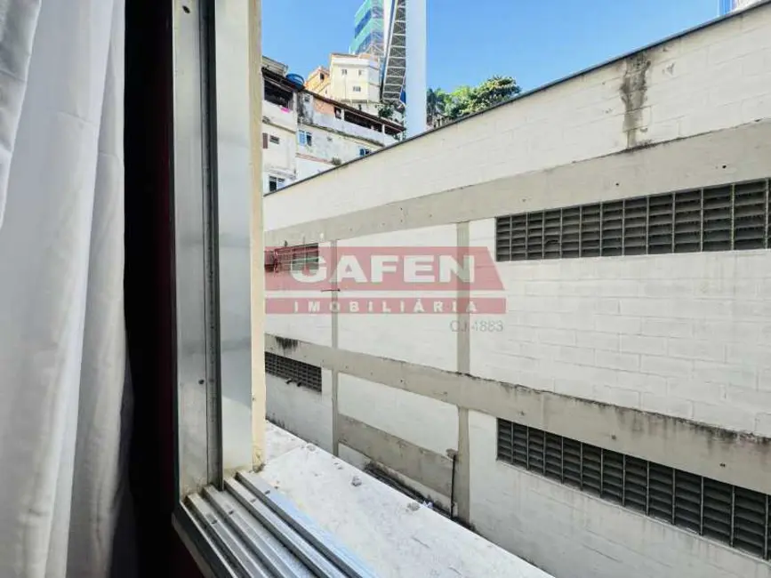 Foto 5 de Apartamento com 2 quartos para alugar, 70m2 em Rio De Janeiro - RJ