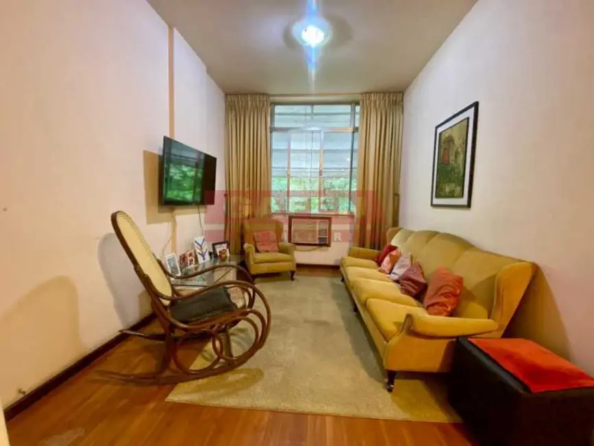 Foto 2 de Apartamento com 4 quartos à venda, 110m2 em Rio De Janeiro - RJ