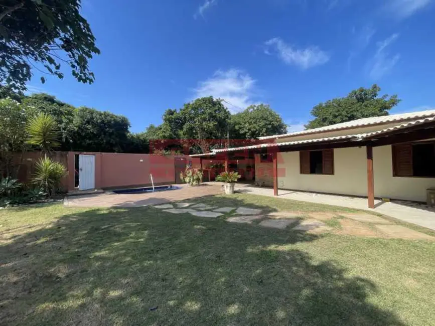 Foto 2 de Casa com 2 quartos para alugar, 140m2 em  - RJ