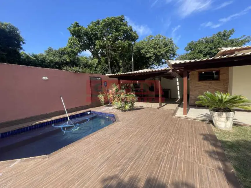 Foto 1 de Casa com 2 quartos para alugar, 140m2 em  - RJ