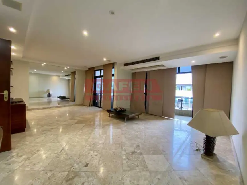 Foto 2 de Apartamento com 4 quartos à venda, 167m2 em Rio De Janeiro - RJ