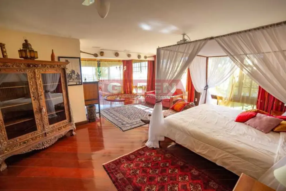 Foto 9 de Casa com 8 quartos à venda, 1303m2 em Armacao Dos Buzios - RJ