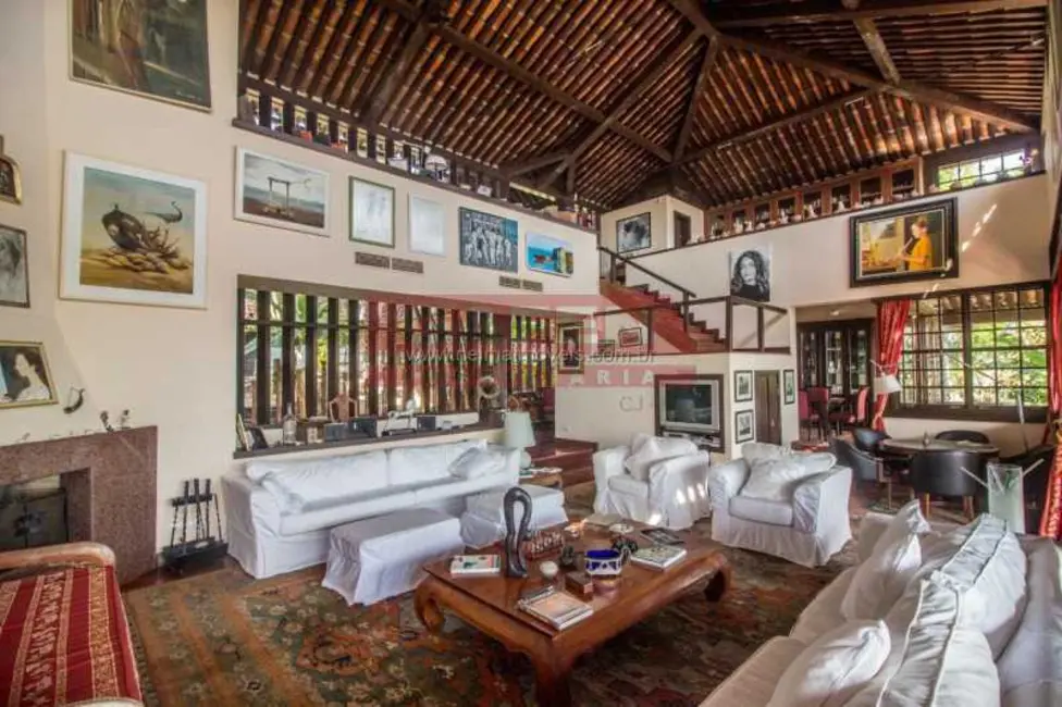 Foto 4 de Casa com 8 quartos à venda, 1303m2 em Armacao Dos Buzios - RJ