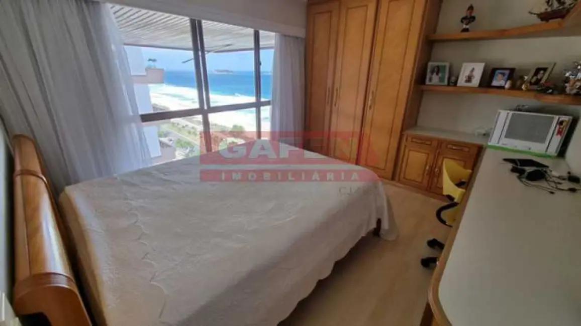 Apartamento com 4 quartos à venda, 310m2 em Rio De Janeiro - RJ - imagem 8 Foto 8 de Apartamento com 4 quartos à venda, 310m2 em Rio De Janeiro - RJ