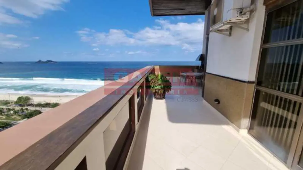 Apartamento com 4 quartos à venda, 310m2 em Rio De Janeiro - RJ - imagem 3 Foto 3 de Apartamento com 4 quartos à venda, 310m2 em Rio De Janeiro - RJ