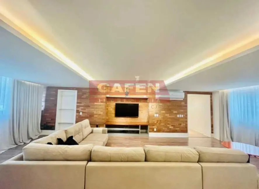 Foto 2 de Apartamento com 5 quartos à venda, 600m2 em Rio De Janeiro - RJ