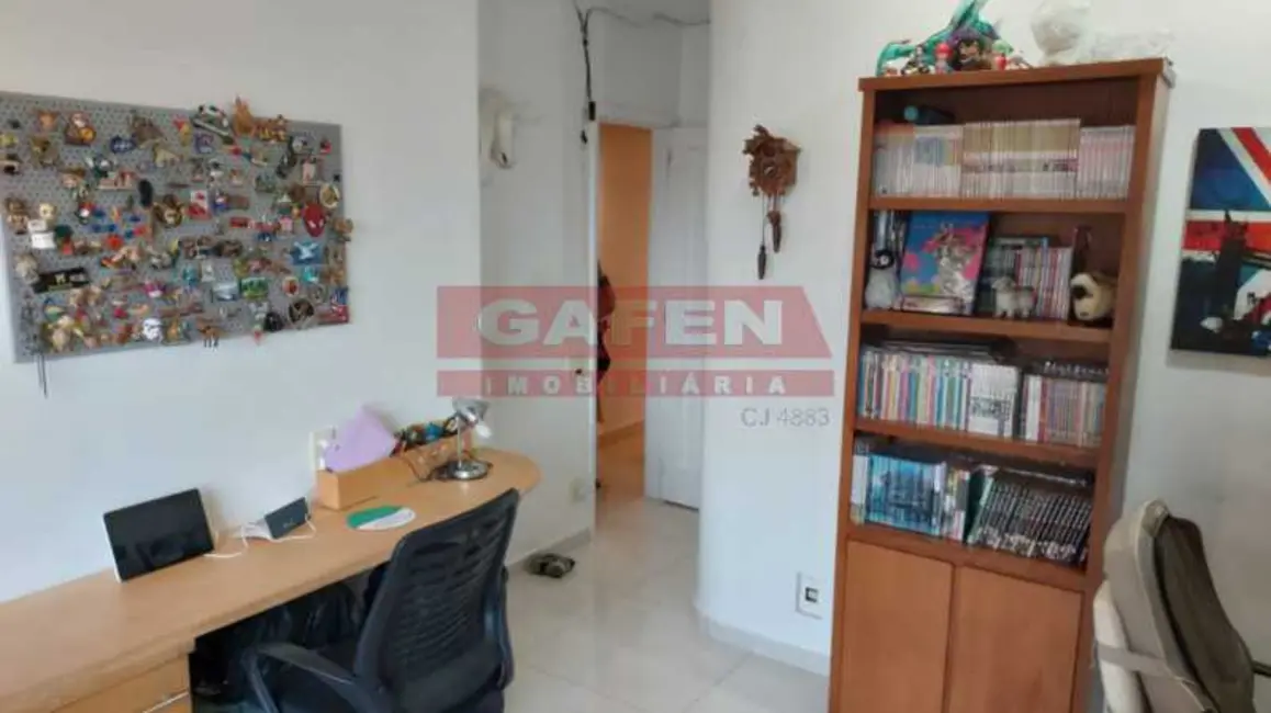 Foto 9 de Apartamento com 4 quartos à venda, 150m2 em Rio De Janeiro - RJ