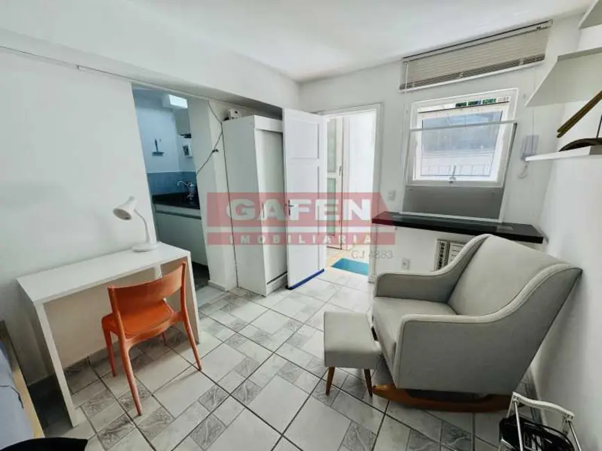 Foto 7 de Kitnet com 1 quarto para alugar, 28m2 em Rio De Janeiro - RJ