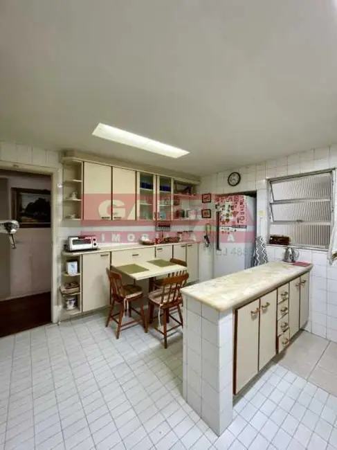 Foto 9 de Apartamento com 4 quartos à venda, 265m2 em Rio De Janeiro - RJ