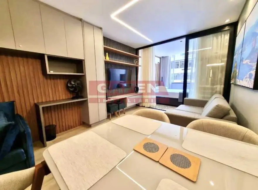 Apartamento com 1 quarto à venda, 60m2 em Rio De Janeiro - RJ - imagem 4 Foto 4 de Apartamento com 1 quarto à venda, 60m2 em Rio De Janeiro - RJ