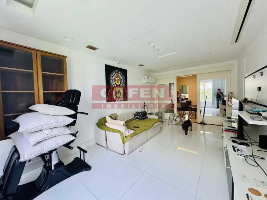 Apartamento com 3 quartos à venda, 128m2 em Rio De Janeiro - RJ - imagem 5 Foto 5 de Apartamento com 3 quartos à venda, 128m2 em Rio De Janeiro - RJ