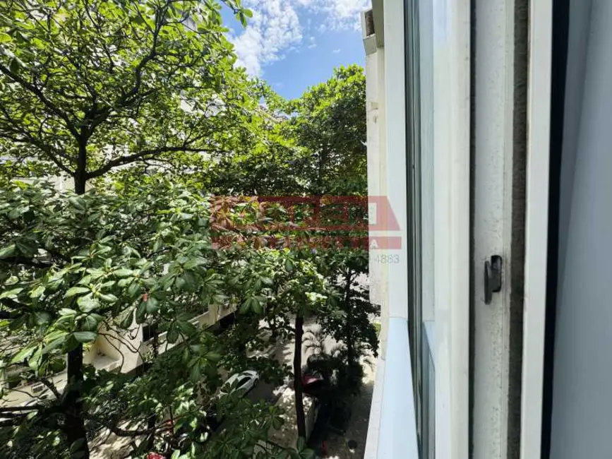 Apartamento com 3 quartos à venda, 128m2 em Rio De Janeiro - RJ - imagem 4 Foto 4 de Apartamento com 3 quartos à venda, 128m2 em Rio De Janeiro - RJ