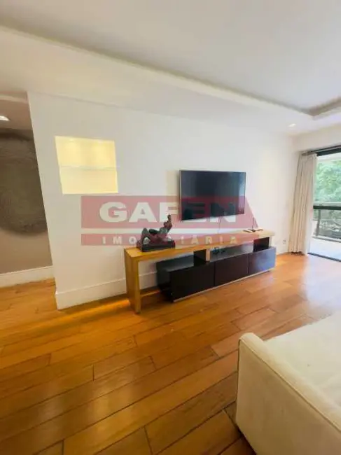 Foto 2 de Apartamento com 2 quartos à venda, 86m2 em Rio De Janeiro - RJ