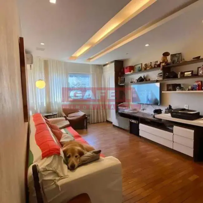 Apartamento com 3 quartos à venda, 170m2 em Rio De Janeiro - RJ - imagem 9 Foto 9 de Apartamento com 3 quartos à venda, 170m2 em Rio De Janeiro - RJ