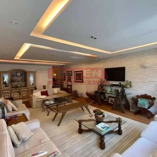 Apartamento com 3 quartos à venda, 170m2 em Rio De Janeiro - RJ - imagem 3 Foto 3 de Apartamento com 3 quartos à venda, 170m2 em Rio De Janeiro - RJ