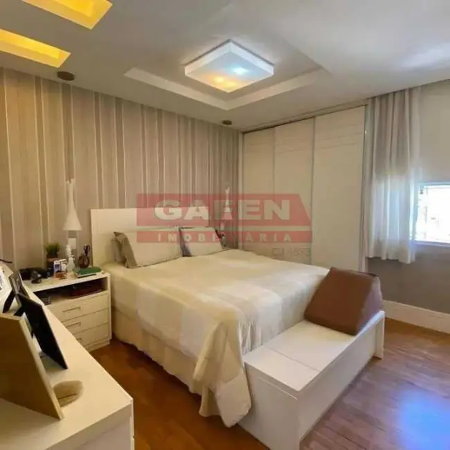 Apartamento com 3 quartos à venda, 170m2 em Rio De Janeiro - RJ - imagem 7 Foto 7 de Apartamento com 3 quartos à venda, 170m2 em Rio De Janeiro - RJ
