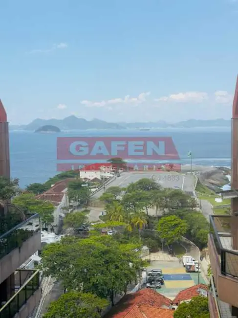 Foto 1 de Cobertura com 4 quartos à venda, 400m2 em Rio De Janeiro - RJ