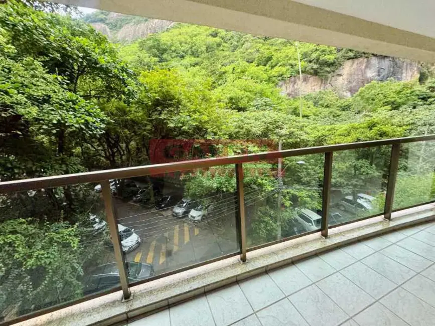 Foto 2 de Apartamento com 2 quartos à venda, 104m2 em Rio De Janeiro - RJ