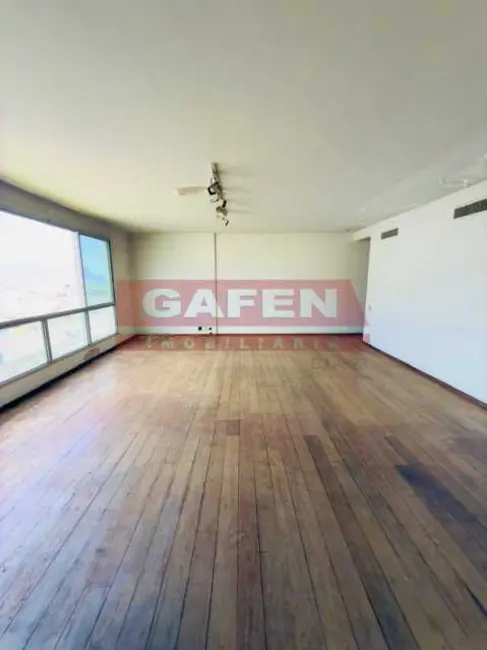 Foto 3 de Cobertura com 4 quartos à venda, 400m2 em Rio De Janeiro - RJ