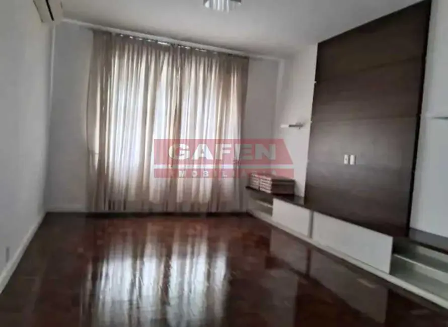 Apartamento com 4 quartos à venda, 287m2 em Rio De Janeiro - RJ - imagem 5 Foto 5 de Apartamento com 4 quartos à venda, 287m2 em Rio De Janeiro - RJ