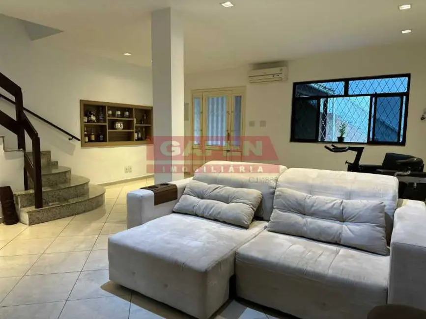 Foto 1 de Casa de Vila com 3 quartos à venda, 143m2 em Rio De Janeiro - RJ