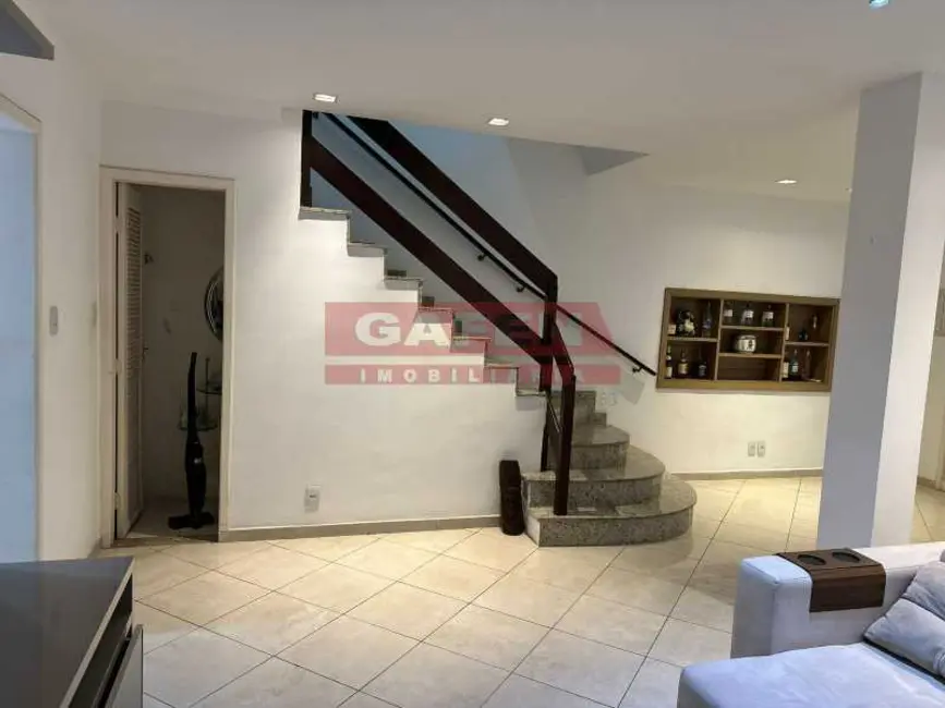 Foto 4 de Casa de Vila com 3 quartos à venda, 143m2 em Rio De Janeiro - RJ