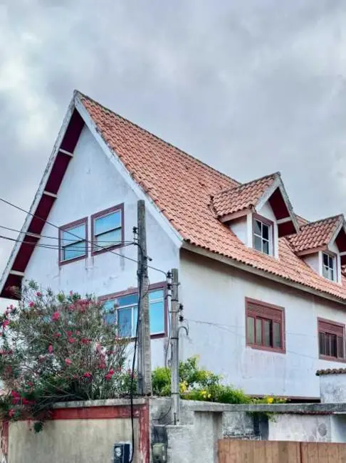 Casa com 4 quartos à venda, 228m2 em Sao Pedro Da Aldeia - RJ - imagem 1 Foto 1 de Casa com 4 quartos à venda, 228m2 em Sao Pedro Da Aldeia - RJ